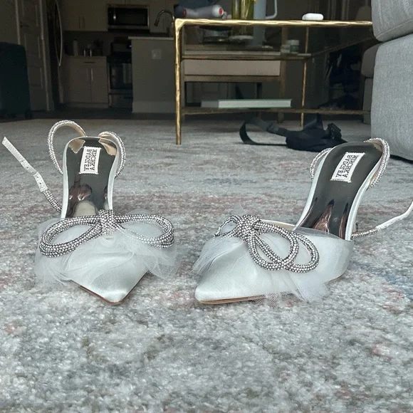 Badgley Mischka Sacred Pump 8.5 - Picture 5 of 6